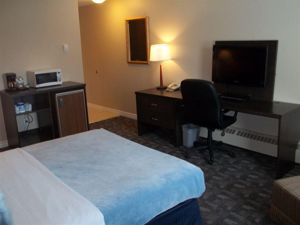 Travelodge By Wyndham Kapuskasing Exterior photo